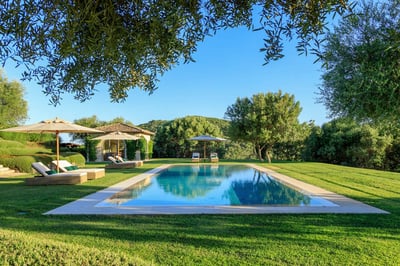 Luxury Villa Photo #4