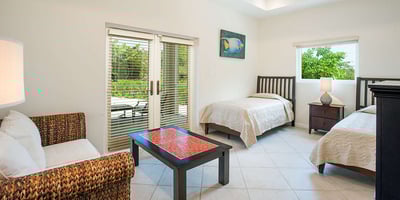 Luxury Villa Photo #18