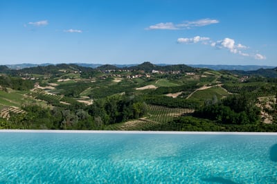Luxury Villa Photo #5