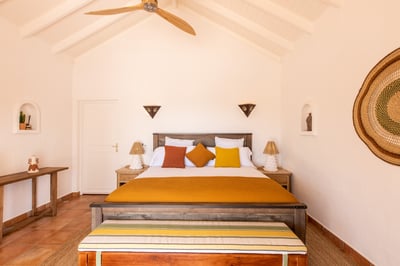 Luxury Villa Photo #21