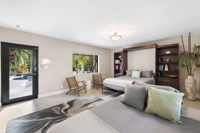 Luxury Villa Photo #35