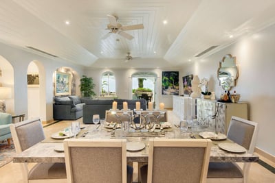 Luxury Villa Photo #5
