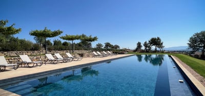 Luxury Villa Photo #3