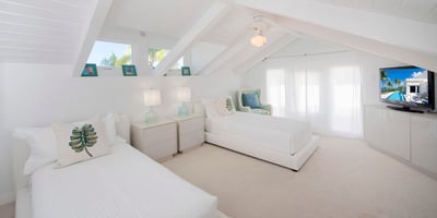 Luxury Villa Photo #30