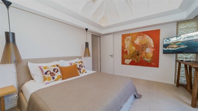 Luxury Villa Photo #40
