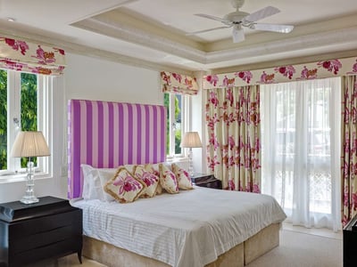 Luxury Villa Photo #9
