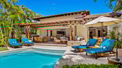 Luxury Villa Photo #3