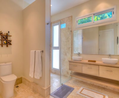 Luxury Villa Photo #33