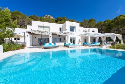 Luxury Villa Photo #2