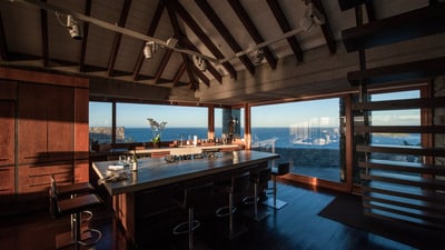 Kitchen & Dining Area