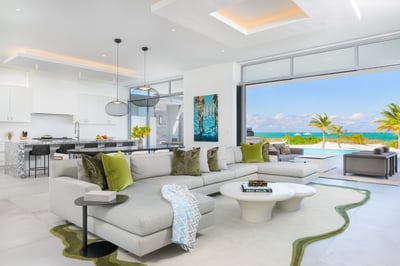 Luxury Villa Photo #5