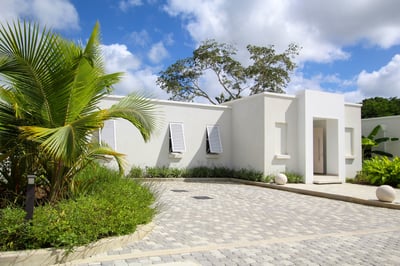 Luxury Villa Photo #17