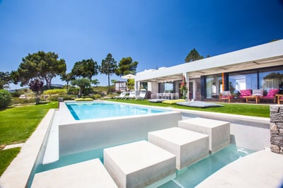 Luxury Villa Photo #2