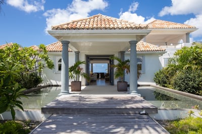 Luxury Villa Photo #18