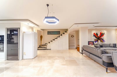 Luxury Villa Photo #23