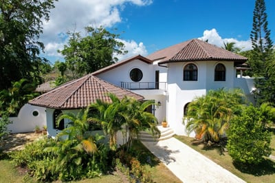 Luxury Villa Photo #30