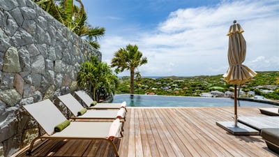 Luxury Villa Photo #4