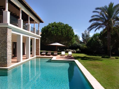 Luxury Villa Photo #3