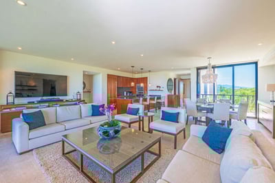 Luxury Villa Photo #8