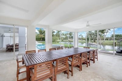 Luxury Villa Photo #7