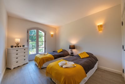 Luxury Villa Photo #20