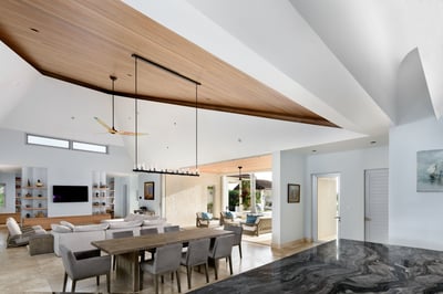 Luxury Villa Photo #18