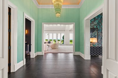 Luxury Villa Photo #13