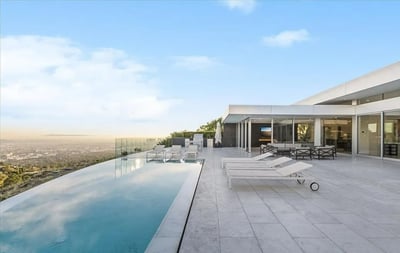 Luxury Villa Photo #5