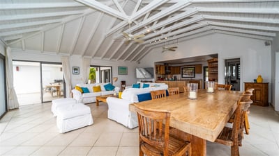 Luxury Villa Photo #12