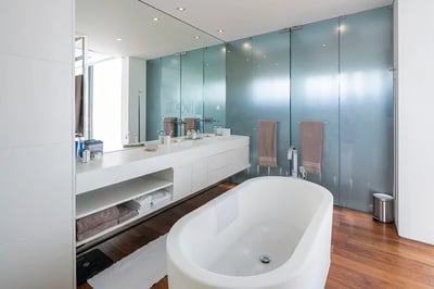 Luxury Villa Photo #30