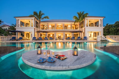Luxury Villa Photo #2