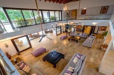 Luxury Villa Photo #9