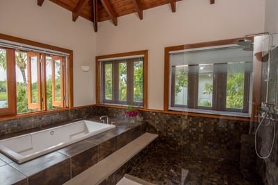 Luxury Villa Photo #29