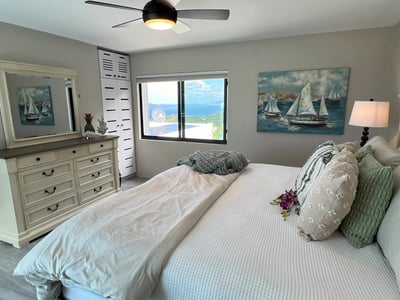 Luxury Villa Photo #29