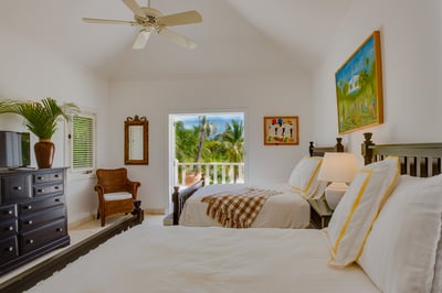 Luxury Villa Photo #47