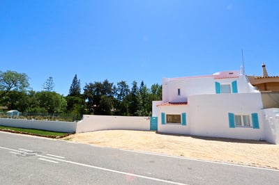 Luxury Villa Photo #5