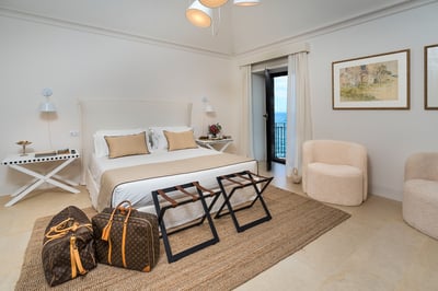 Luxury Villa Photo #43