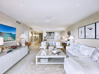 Luxury Villa Photo #6
