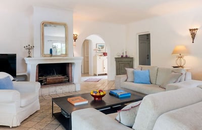 Luxury Villa Photo #10