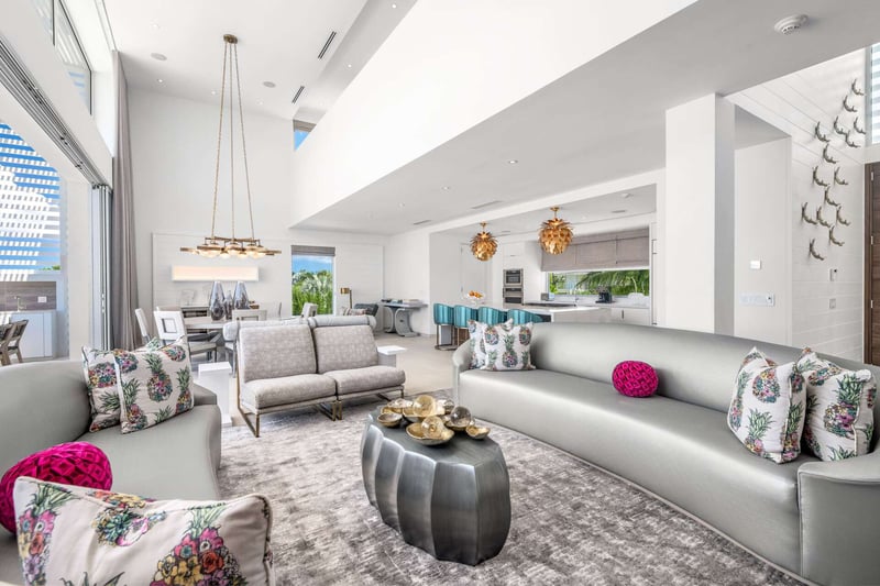 Beach Enclave Grace Bay 6 BDM Premium Ocean View Villa