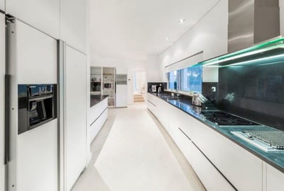 Luxury Villa Photo #15