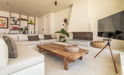 Luxury Villa Photo #18