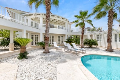 Luxury Villa Photo #2