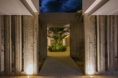 Luxury Villa Photo #11