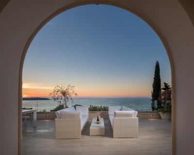 Luxury Villa Photo #11