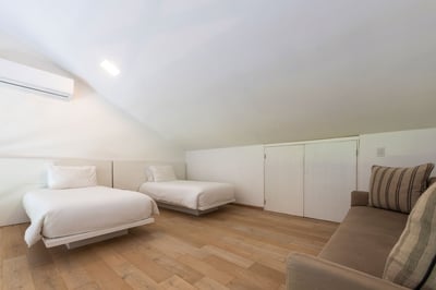 Luxury Villa Photo #46