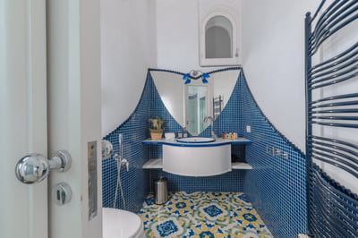 Luxury Villa Photo #40