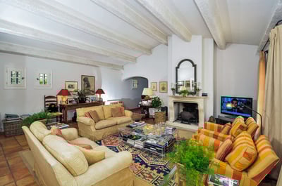 Luxury Villa Photo #5