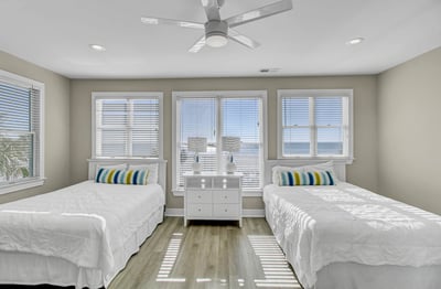 Luxury Villa Photo #24