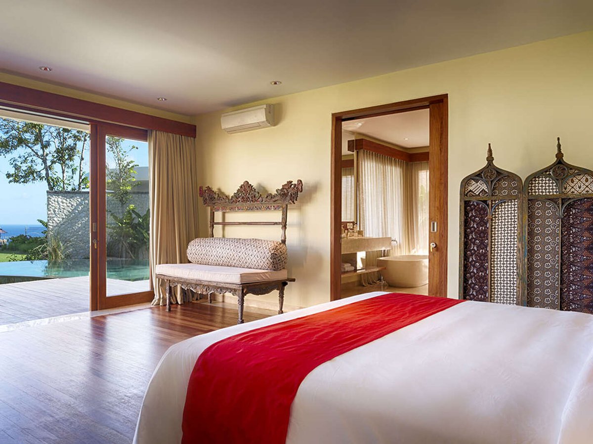 Villa Markisa | Honeymoon bedroom - Image 49
